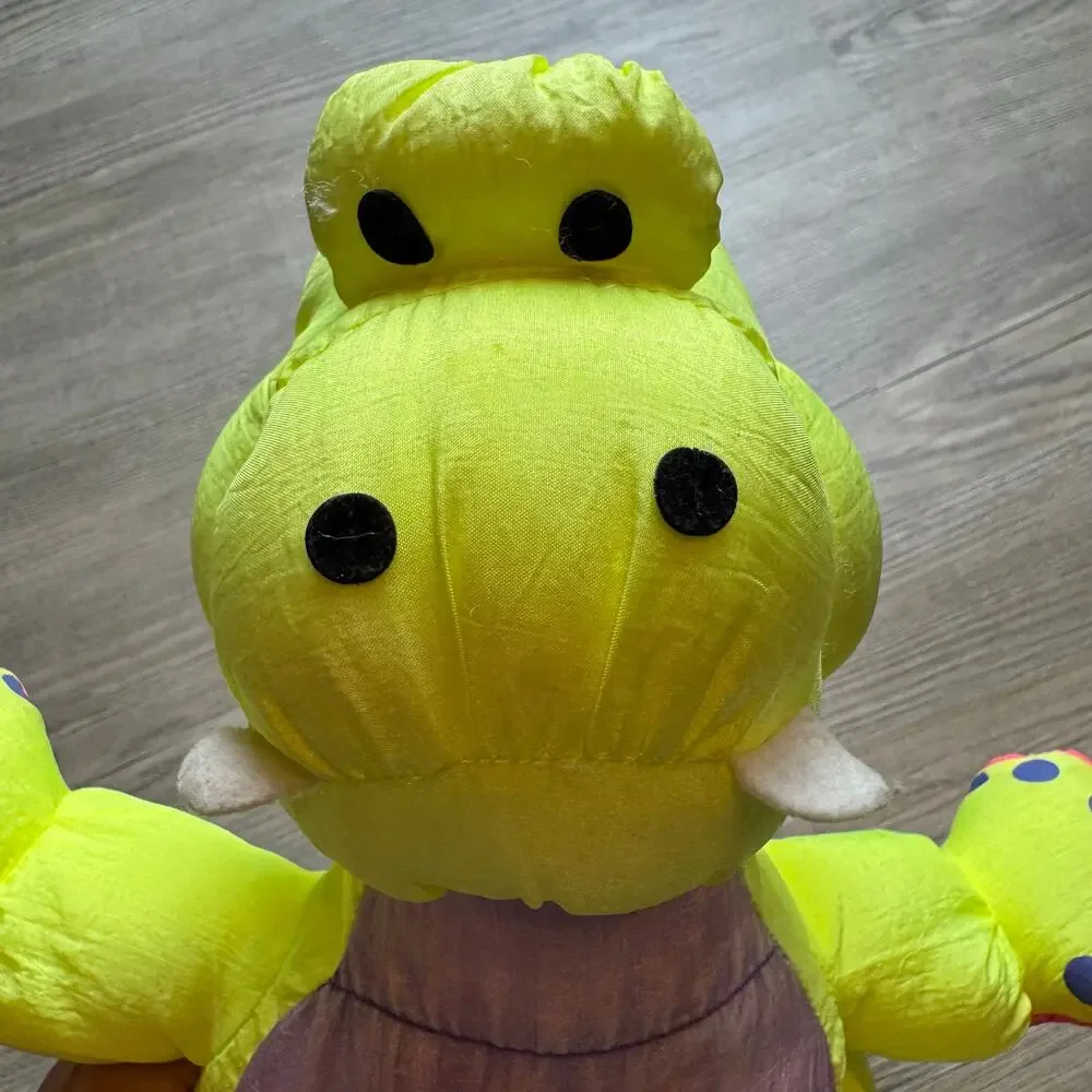 Vtg Stuffins Parachute Plush Lumpy’s Gang Yellow Dragon Nylon Plush Dinosaur 14”